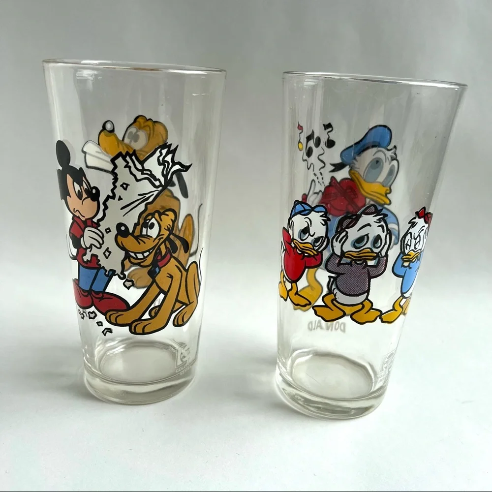 2 Vintage Pepsi Disney Pluto and Donald Duck Glasses 1978